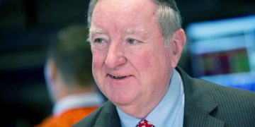 Art Cashin, New York Stock Exchange fixture for decades, dies at 83