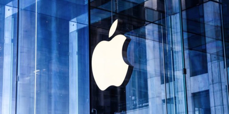 Apple boosts U.S. investment plans with $500 billion pledge amid Trump tariff threat