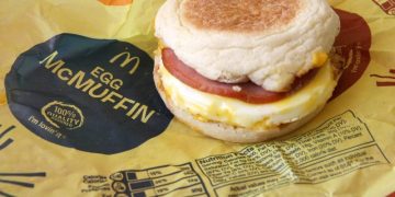 Bucking trend, McDonald’s vows no egg surcharges as it preps $1 Egg McMuffin Day