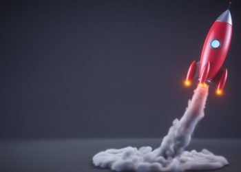 From Crash to Comeback: Is SMCI Stock the Hottest AI Asset Right Now?