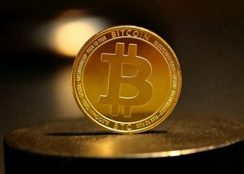 Crypto Market Recap: $TRUMP Token Rebounds as President Extends Exclusive Invitation