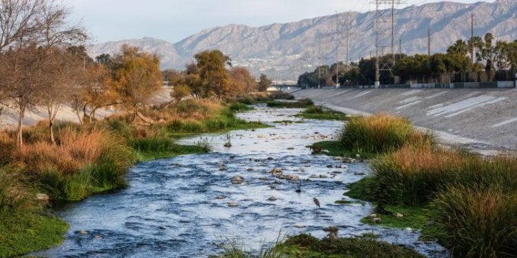 This California startup is cleaning water and removing CO₂ from the atmosphere — all at a reduced cost