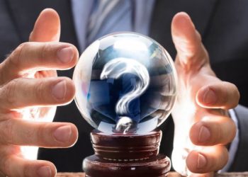 Strategic Chaos or Tactical Goldmine? What QQQ’s Chart is Whispering Right Now