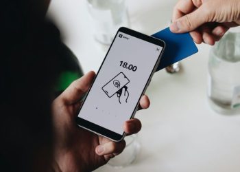 Digital Finance Fuels Record Savings Growth in Developing Nations: World Bank