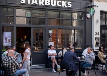 Major coffee chain is closing 250 stores across North America