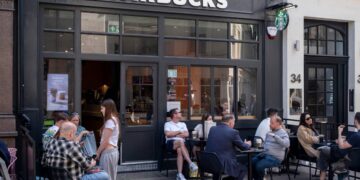 Major coffee chain is closing 250 stores across North America