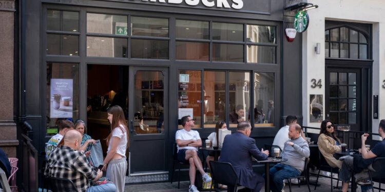 Major coffee chain is closing 250 stores across North America