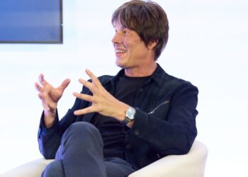 Politics Home | Professor Brian Cox Left Hopeful By “Excellent” Burnham Conference Speech