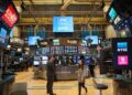 Stocks Retreat as Global Bond Yields Surge