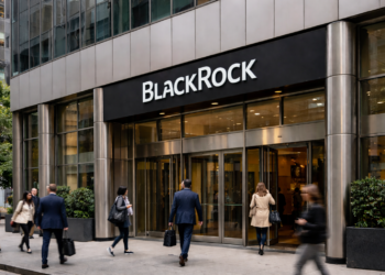 BlackRock beat Q2 estimates as AUM topped $15 trillion, revenue rose 31%, and record ETF inflows lifted BLK shares higher.
