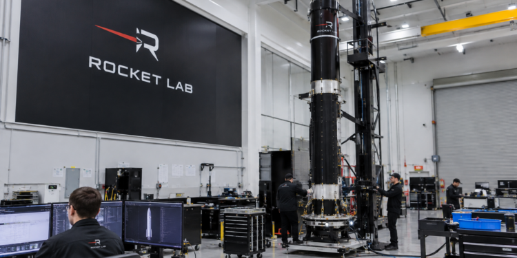 Rocket Lab stock drops below key support after Neutron delay: now what?