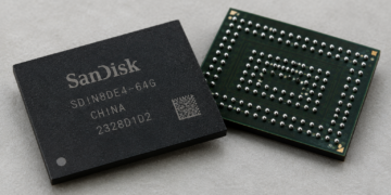 SanDisk stock has formed an ascending triangle: is it about to surge?
