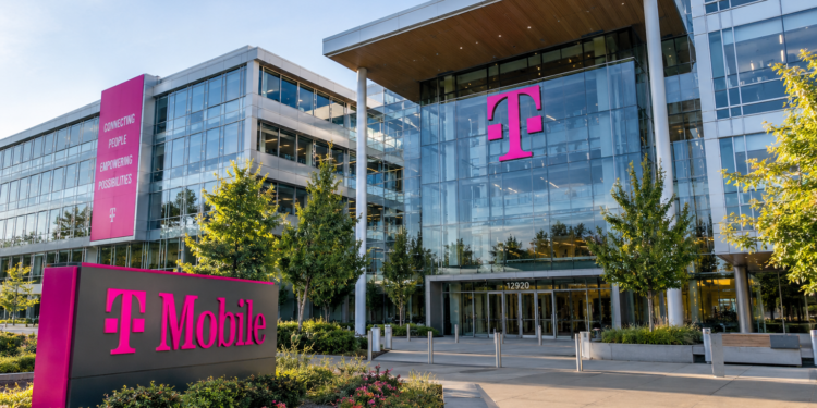 T-Mobile stock crash gains steam amid SpaceX fears: is it a bargain or a value trap?